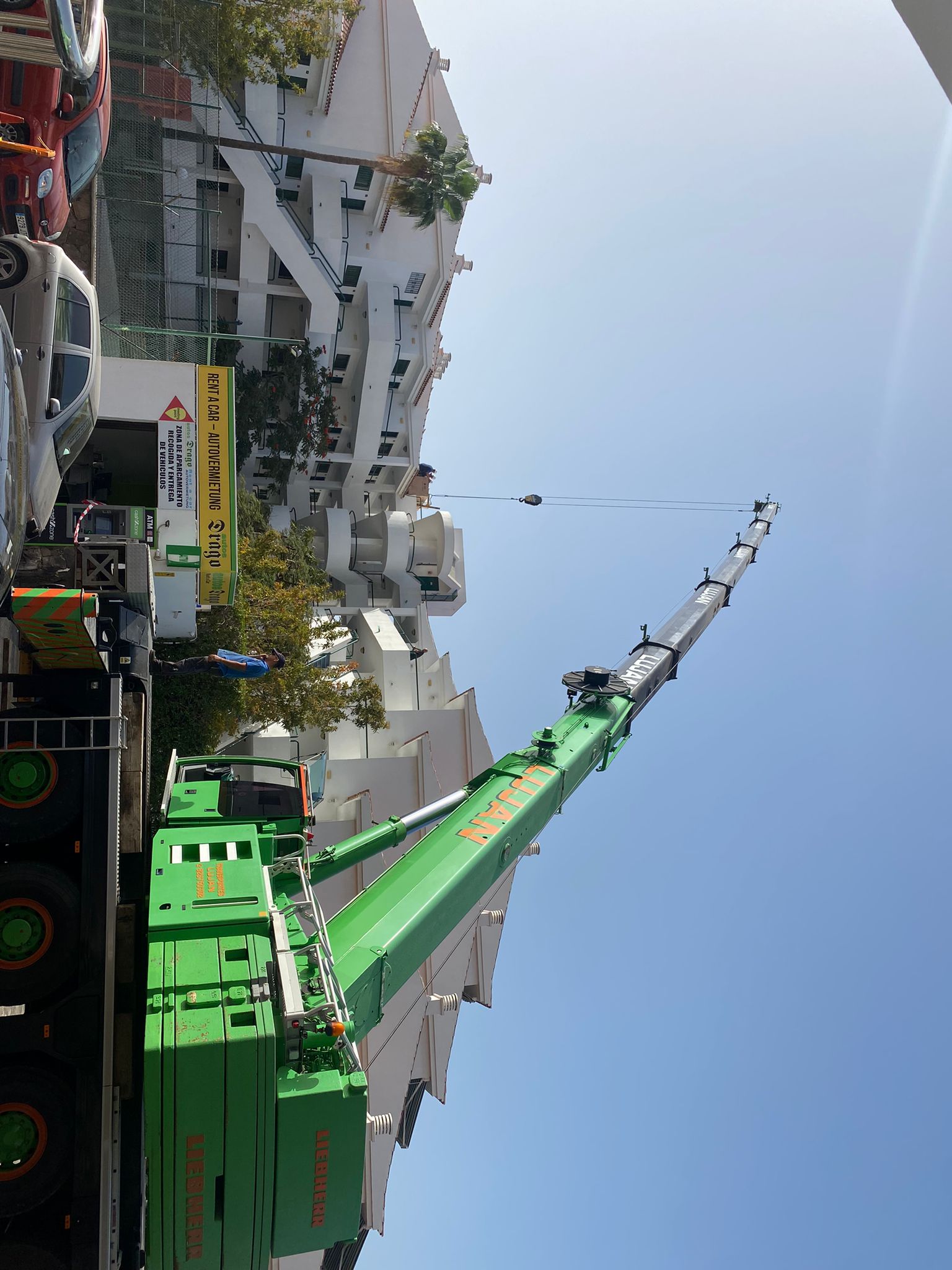 Instalacion de Autoconsumo de 100Kwp en el Sur de Gran canaria